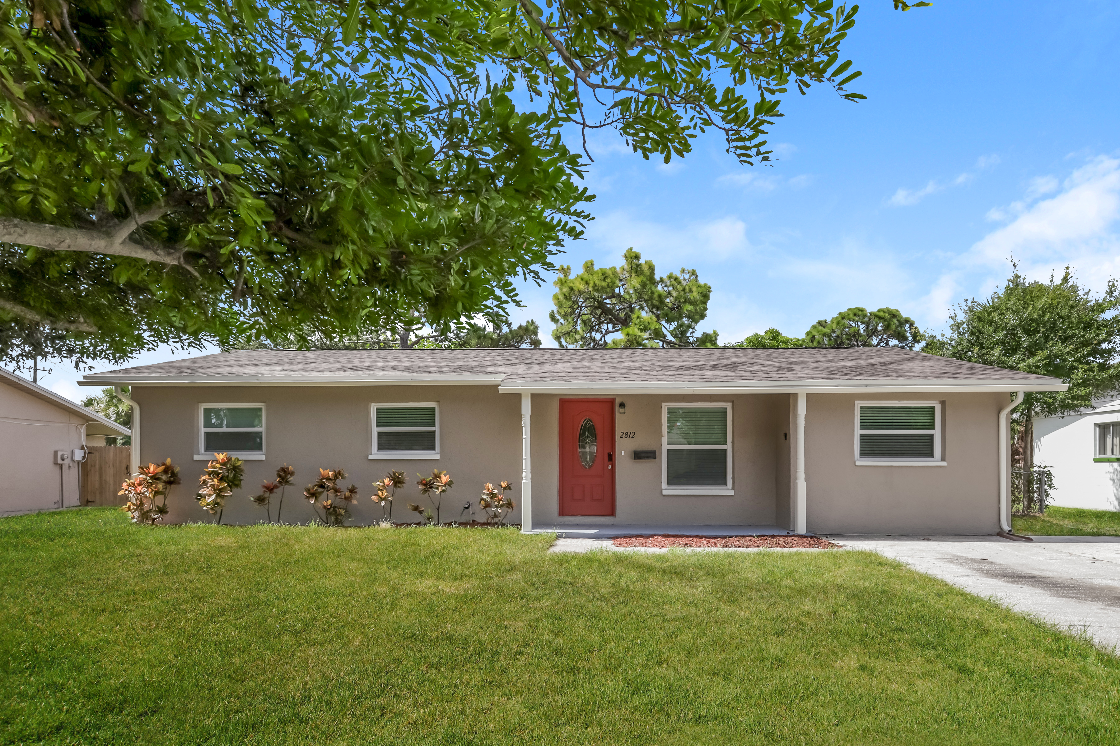 2812 47th Ave S Saint Petersburg, FL 33712